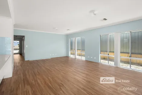 Property photo of 40 Valentine Road Binningup WA 6233