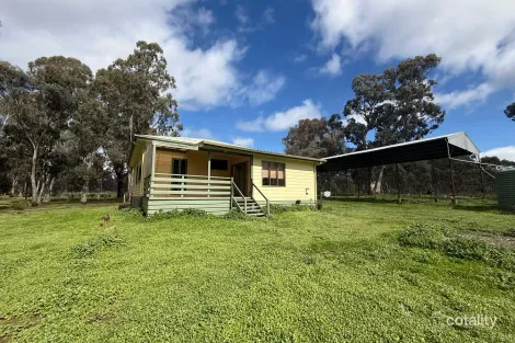 800 Castlemaine-Maldon Rd, Gower, VIC 3463