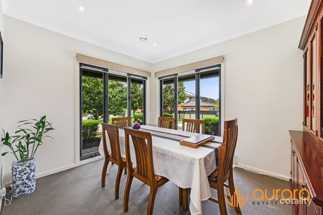 Property photo of 13 Belle Circuit Berwick VIC 3806