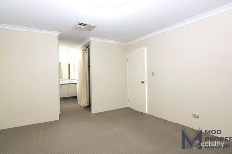 Property photo of 27 Holywell Street Middle Swan WA 6056