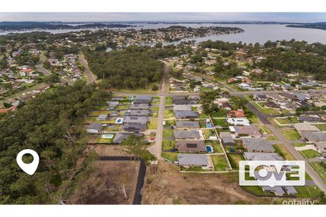 Property photo of 18 Fred Avery Drive Buttaba NSW 2283