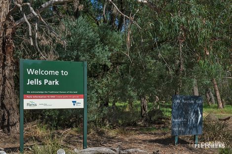 Property photo of 9 Summit Crescent Glen Waverley VIC 3150