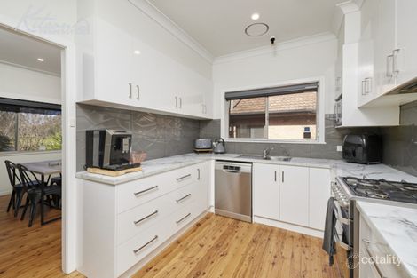 Property photo of 14 Boronia Street Kooringal NSW 2650