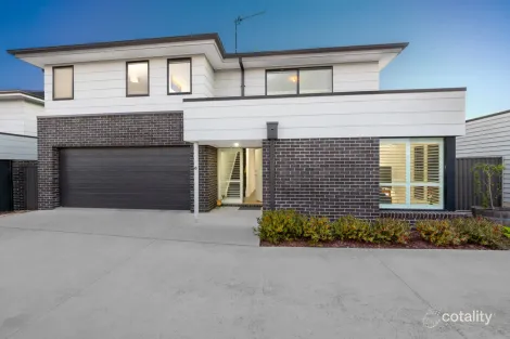 Property photo of 6 Grech Close Sebastopol VIC 3356