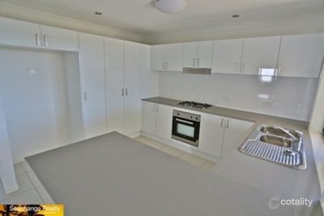 36 Falcon Crst, Zilzie, QLD 4710
