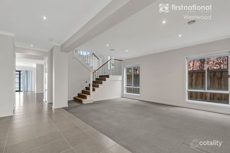 Property photo of 11 Kingsford Drive Point Cook VIC 3030