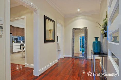 Property photo of 94 Redwood Crescent Melville WA 6156