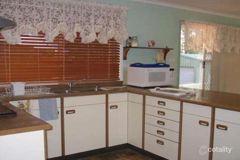 Property photo of 28 Kennedy Crescent Denhams Beach NSW 2536