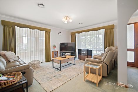 Property photo of 29 Rowan Parade Wendouree VIC 3355