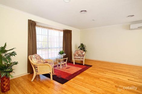 Property photo of 8 Nadur Court St Albans VIC 3021