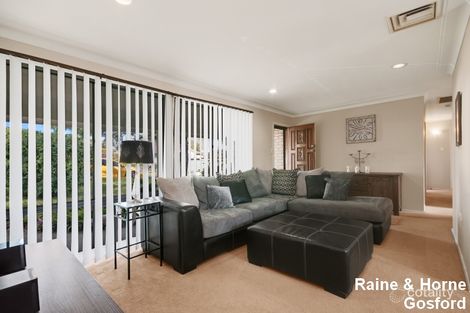 Property photo of 3 Sunland Place Wyoming NSW 2250