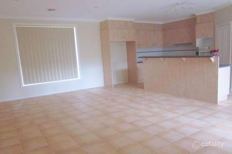 Property photo of 26 Stillwell Crescent Roxburgh Park VIC 3064