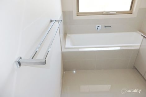 Property photo of 2/190 Princes Highway Hallam VIC 3803