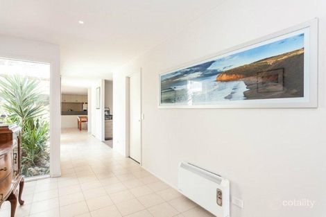 Property photo of 17 Loch Lomond Crescent Torquay VIC 3228