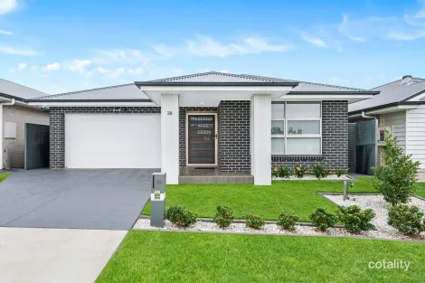 Property photo of 38 Fleece Loop Oran Park NSW 2570