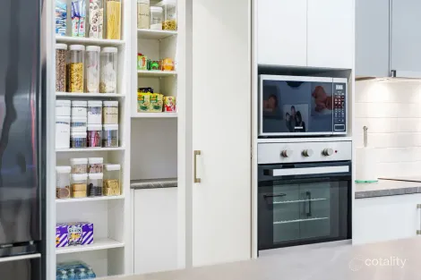 Property photo of 38 Fleece Loop Oran Park NSW 2570