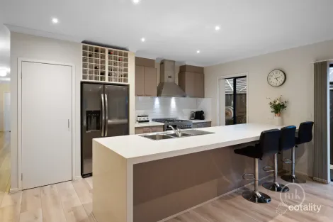 Property photo of 26 McKenzie Way Doreen VIC 3754