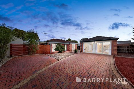 Property photo of 17 Thistle Court Delahey VIC 3037