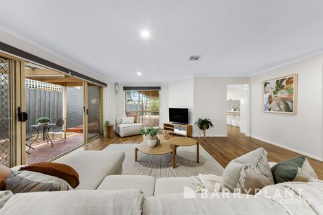 Property photo of 17 Thistle Court Delahey VIC 3037