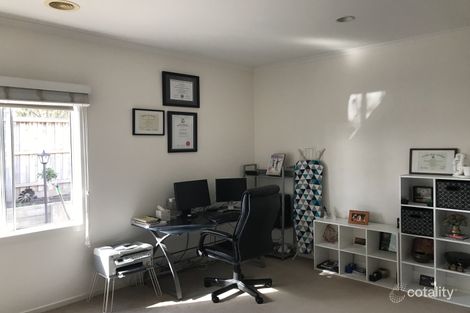 Property photo of 25 Cranwell Square Caroline Springs VIC 3023
