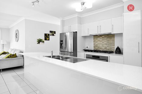 Property photo of 165 Middleton Drive Middleton Grange NSW 2171