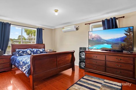 Property photo of 17 Chaperon Crescent Minto NSW 2566