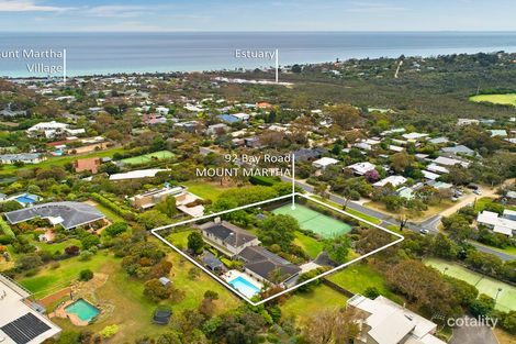 Property photo of 92 Bay Road Mount Martha VIC 3934