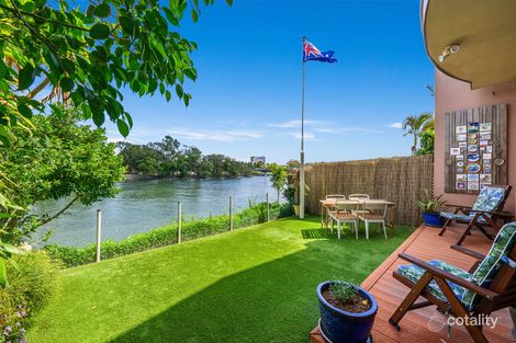 Property photo of 2/243 Stanhill Drive Surfers Paradise QLD 4217