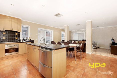 Property photo of 26 Glenelg Boulevard Taylors Hill VIC 3037