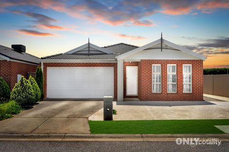 Property photo of 2 Libby Court Hampton Park VIC 3976