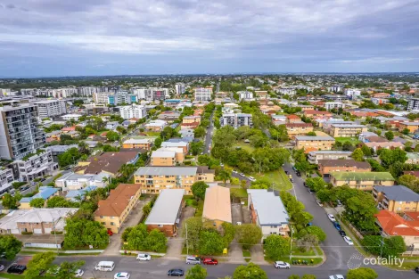 Property photo of 81 Farnell Street Chermside QLD 4032