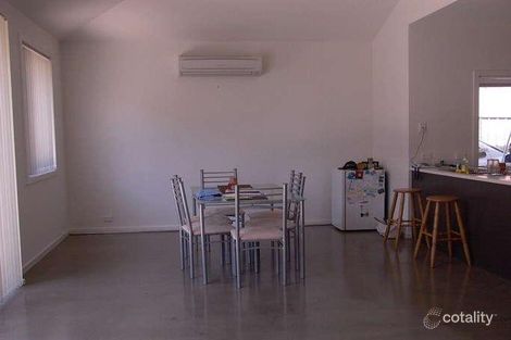 Property photo of 3 Buvelot Crescent Caroline Springs VIC 3023