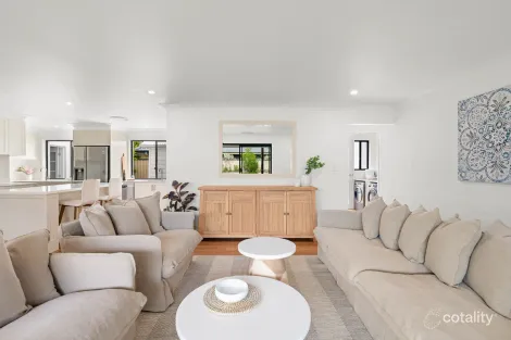 Property photo of 9 Nuthatch Street Burleigh Waters QLD 4220
