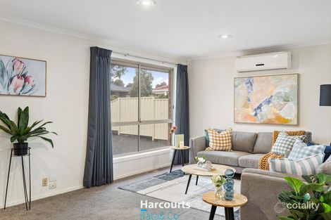 Property photo of 72 Grenda Drive Mill Park VIC 3082