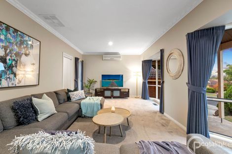 Property photo of 13 Jarryd Crescent Berwick VIC 3806