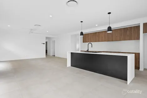 Property photo of 8 Outlook Court Ormeau QLD 4208