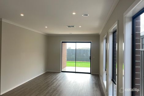 Property photo of 81 Castlecrag Way Strathtulloh VIC 3338
