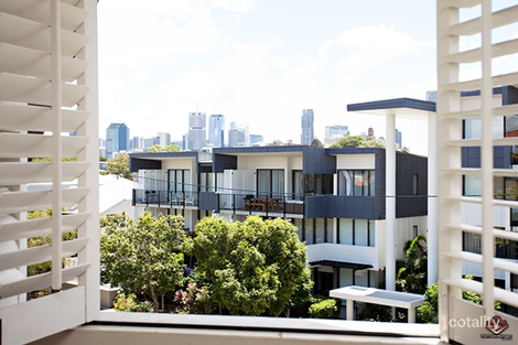 Property photo of 76/163 Sydney Street New Farm QLD 4005