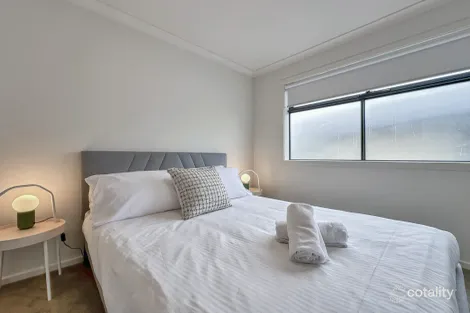 Property photo of 20 Spindle Street Clyde North VIC 3978