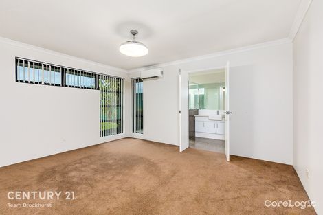 Property photo of 8 Belfry Way Wattle Grove WA 6107