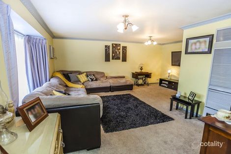 Property photo of 18 Cassinia Crescent Meadow Heights VIC 3048