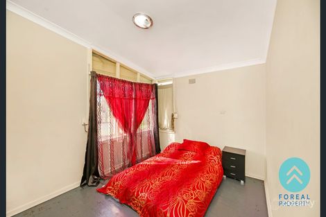 Property photo of 16 Magellan Avenue Lethbridge Park NSW 2770