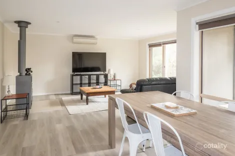Property photo of 3 Links Road Mansfield VIC 3722