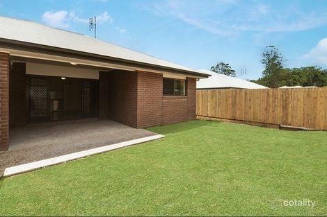 1/5 Esther Pl, Nambour, QLD 4560