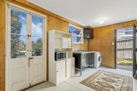 Property photo of 547 Cavendish Road Coorparoo QLD 4151