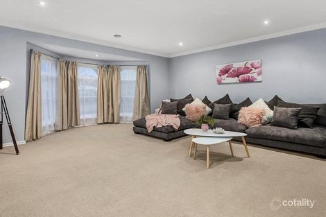 Property photo of 11 Semillon Court Sunbury VIC 3429