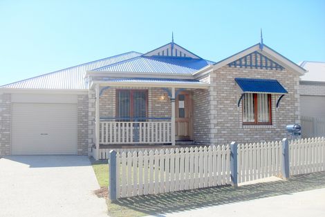 Property photo of 39 Geranium Drive Springfield Lakes QLD 4300