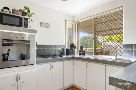 Property photo of 28 Bilya Gardens Leda WA 6170