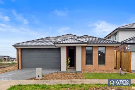 9 Trijena Ave, Mickleham, VIC 3064