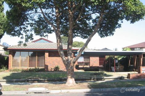 10 Saintsbury Cres, Dandenong North, VIC 3175